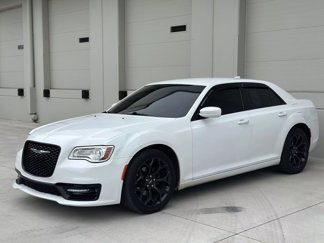 Used 2019 Chrysler 300 S image 1