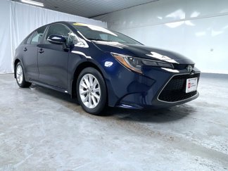 Certified 2022 Toyota Corolla XLE image 1