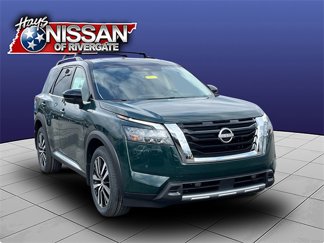 New 2025 Nissan Pathfinder Platinum image 1