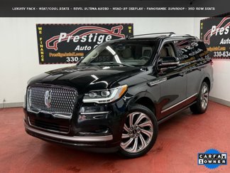 Used 2022 Lincoln Navigator Reserve image 1