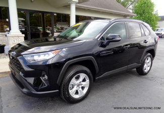 Used 2021 Toyota RAV4 XLE image 1
