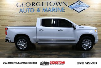 Used 2022 Chevrolet Silverado 1500 High Country w/ Technology Package image 1