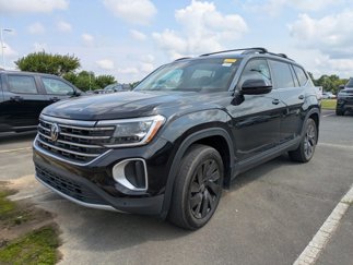 Used 2024 Volkswagen Atlas SE w/ Panoramic Sunroof Package image 1