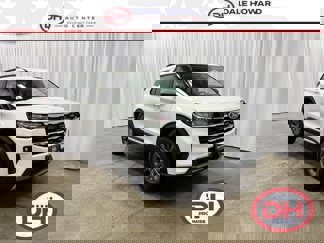 New 2025 Ford Explorer Active w/ Active Comfort Package image 1