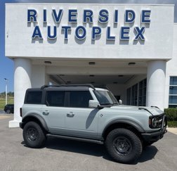 New 2024 Ford Bronco Outer Banks image 1