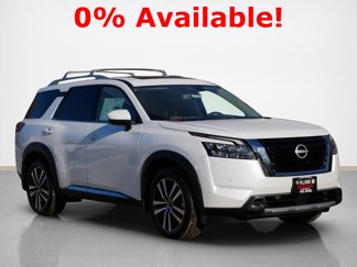 New 2025 Nissan Pathfinder Platinum image 1