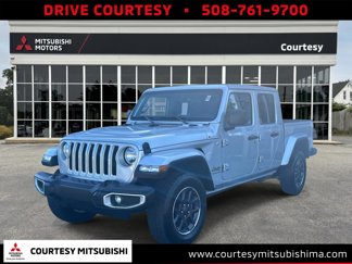 Used 2023 Jeep Gladiator Overland image 1