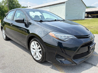 Used 2019 Toyota Corolla LE image 1