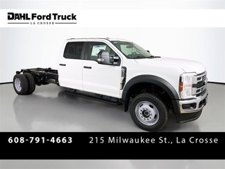 New 2025 Ford F550 4x4 Crew Cab image 1