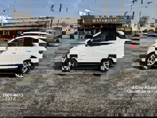 Used 2024 Chevrolet Equinox LT image 1