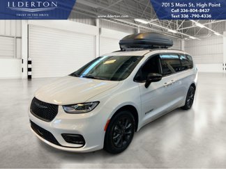 New 2025 Chrysler Pacifica Select w/ Fav Edition Package image 1