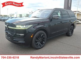 New 2025 Lincoln Navigator Reserve w/ Jet Appearance Package image 1