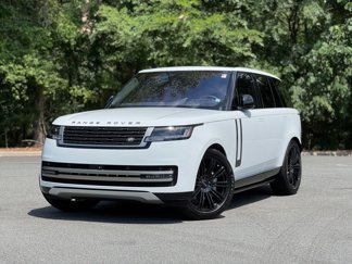 Used 2023 Land Rover Range Rover SE image 1