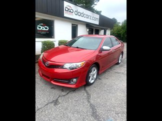 Used 2014 Toyota Camry SE image 1