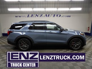 Used 2025 Ford Explorer ST image 1