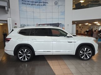 New 2025 Volkswagen Atlas SEL Premium R-Line image 1