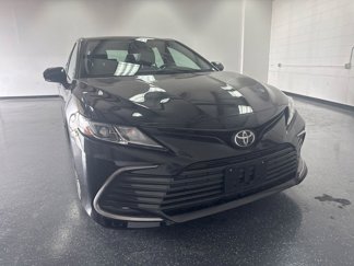 Used 2021 Toyota Camry LE image 1
