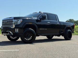 Used 2021 GMC Sierra 3500 Denali w/ Denali Black Diamond Edition image 1