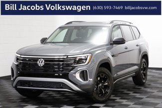 New 2025 Volkswagen Atlas Peak Edition SE image 1