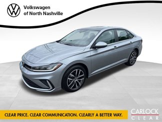 Used 2025 Volkswagen Jetta SE image 1