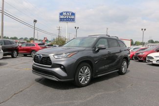 Used 2024 Toyota Highlander Platinum image 1
