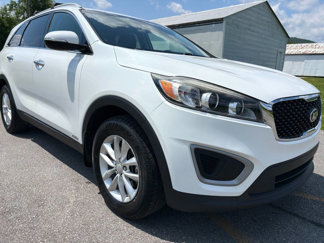 Used 2016 Kia Sorento LX w/ LX Convenience Package image 1