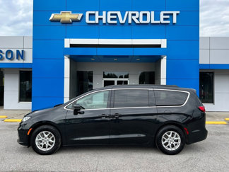 Used 2022 Chrysler Pacifica Touring-L image 1