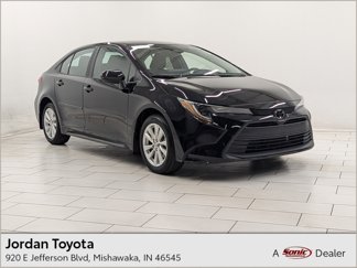 Used 2024 Toyota Corolla LE image 1