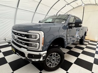 Used 2023 Ford F350 Lariat image 1