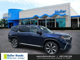 New 2025 Honda Pilot Touring image 1