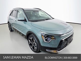 Used 2023 Kia Niro SX Touring image 1