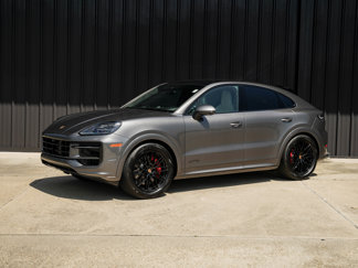 New 2025 Porsche Cayenne GTS image 1