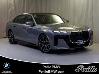 Used 2025 BMW 760i xDrive w/ Executive Package image 1