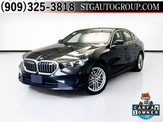 Used 2024 BMW 530i image 1