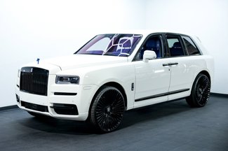 Used 2020 Rolls-Royce Cullinan image 1