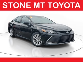 Used 2024 Toyota Camry LE image 1