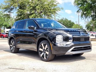 New 2025 Mitsubishi Outlander SE image 1