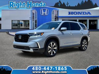 New 2025 Honda Pilot Touring image 1