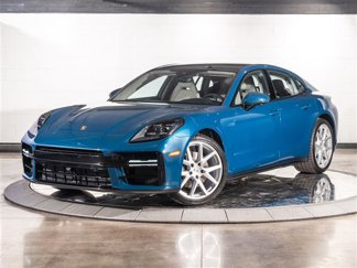 Certified 2025 Porsche Panamera image 1