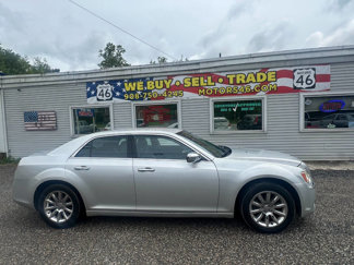 Used 2012 Chrysler 300 Limited image 1