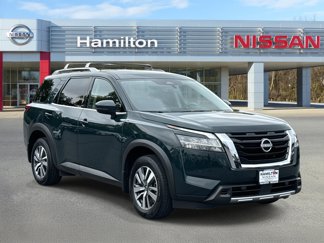 Used 2024 Nissan Pathfinder SL image 1