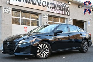 Used 2024 Nissan Altima 2.5 SV image 1