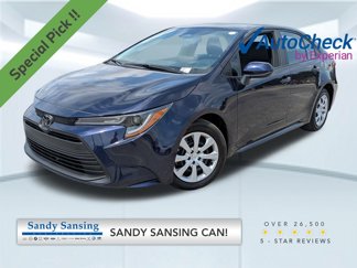 Used 2024 Toyota Corolla LE image 1