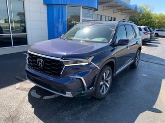 New 2025 Honda Pilot Touring image 1
