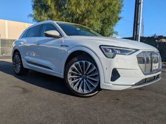 Used 2019 Audi e-tron Prestige w/ Prestige Package image 1