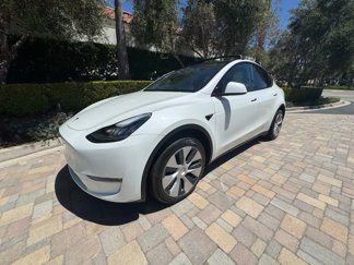 Used 2023 Tesla Model Y Long Range image 1