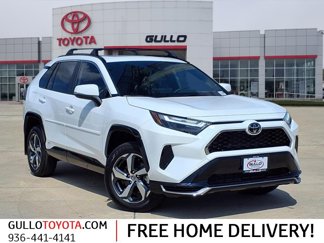Certified 2025 Toyota RAV4 SE image 1
