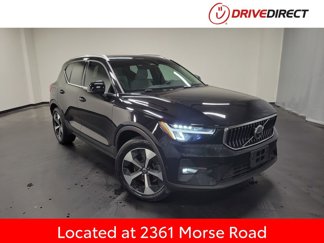 Used 2024 Volvo XC40 B5 Plus image 1