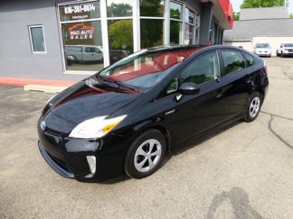 Used 2014 Toyota Prius Two image 1