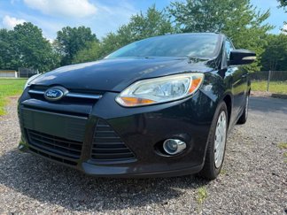 Used 2012 Ford Focus SE image 1
